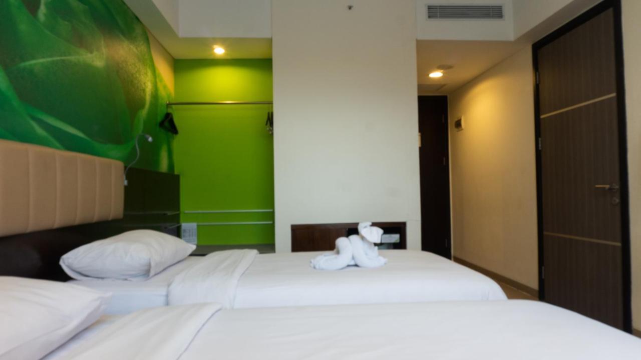 Hotel Primebiz Cikarang Exterior foto