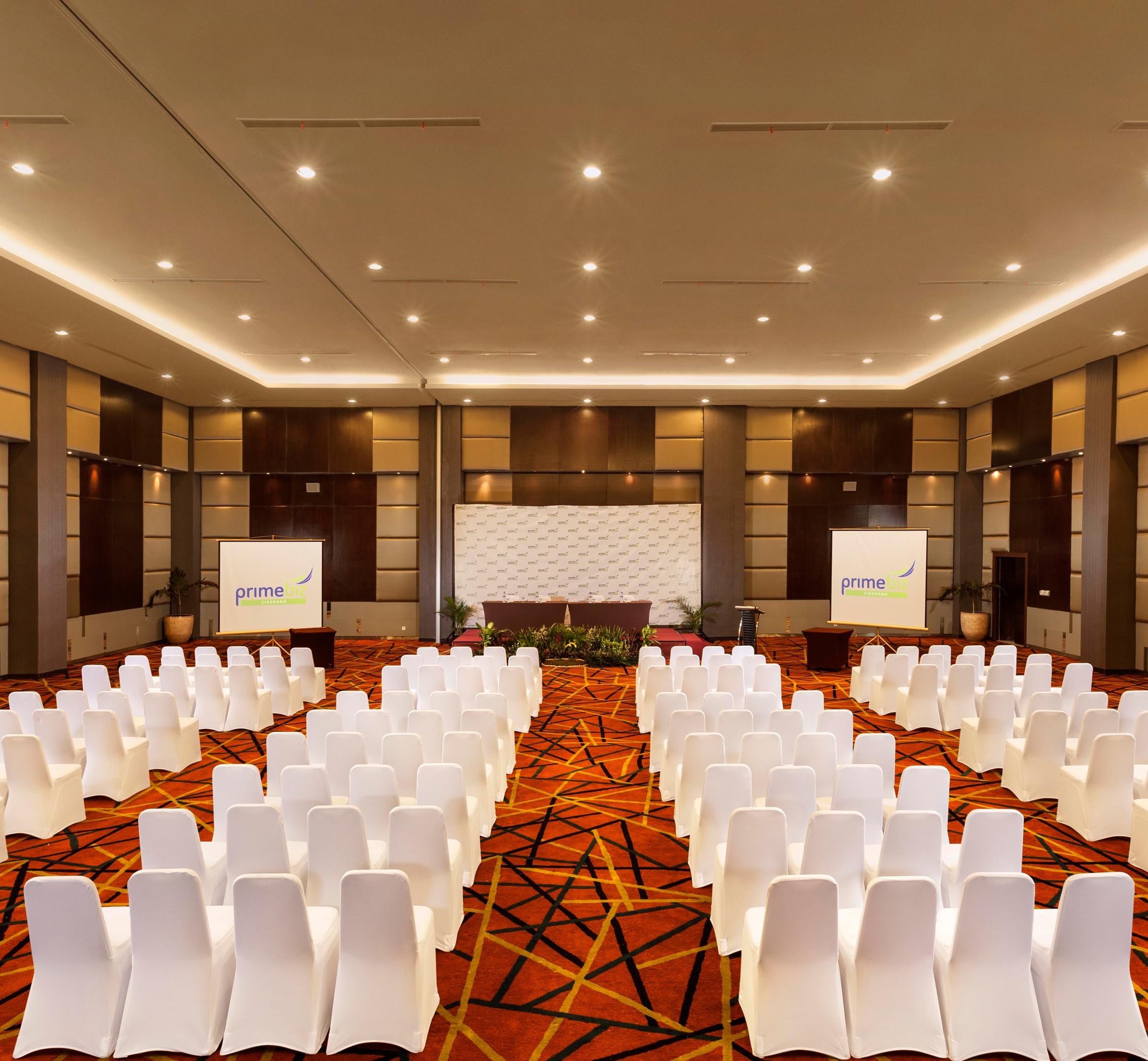Hotel Primebiz Cikarang Exterior foto